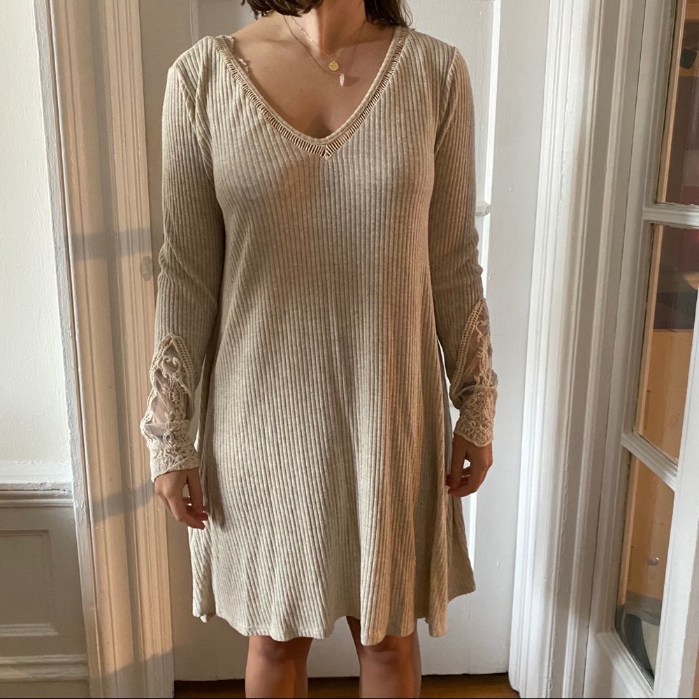 Francesca’s Cream Lace Dress
